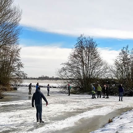 Volop schaatsplezier op het ijs