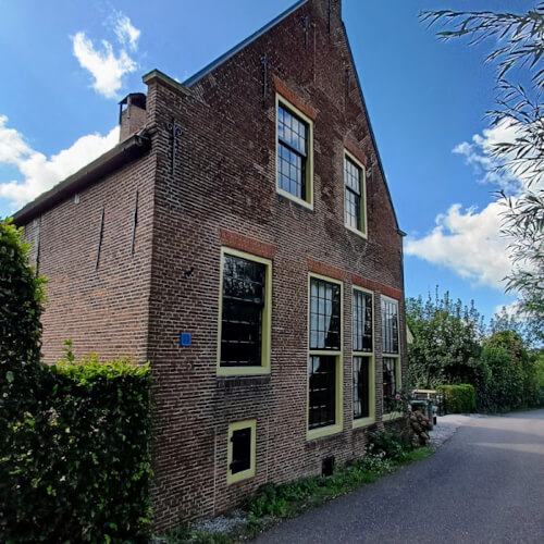 Hinderdam 15 - ooit een bakkerij voor Hinderdammers en passerende schippers Hinderdam 15 - ooit een bakkerij voor Hinderdammers en passerende schippers